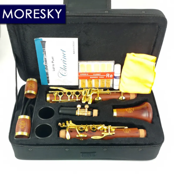 Clarinete em Dó madeira Jacarandá Chaves Dourada